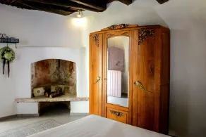 Traditional one bedroom village home - Image 5