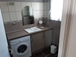 Apartment in small residence 300 m from beach and town center - Image 2