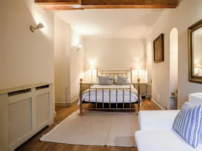 Stylish coastal living with sea views make this a great choice for your break. - Image 5