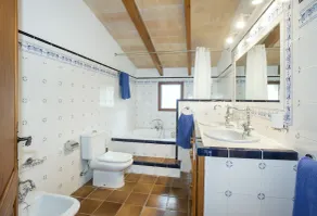 Owl Booking Villa Xino - 10 Min Walk to the Old Town - Image 2