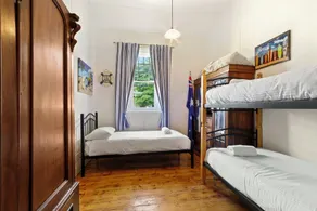 26 Church - Charming Cottage in Lakes Entrance - Image 5