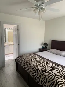 North delta private bedroom and bathroom with own entrance - Image 4