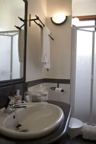 Ridgeview Lodge - Image 3