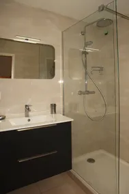 2 Pièces 6 Personnes - Image 2