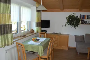 Gemütliche, komfortable Ferienwohnung in ruhiger Lage mit Blick auf die Berge - Image 4