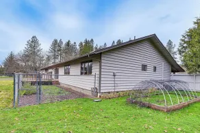 Grants Pass Vacation Rental Home: Deck Views - Image 4