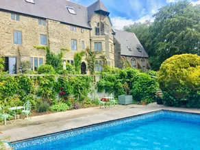 Historic Chapel Cottage with pool & pet friendly - Image 5