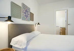 La Combinación de Comodidad y Diseño Contemporáneo en el Centro de Sevilla - Image 5