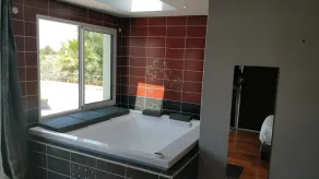 den \"MAZAL\" Rummelige villa 180m² med opvarmet pool, og 100 m fra STRAND - Image 2