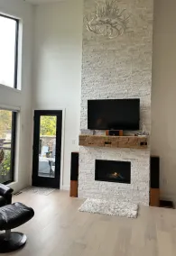 Burwell Hideaway Nordic Spa *HOT TUB * Sauna* Pool Table * Fireplace * - Image 3