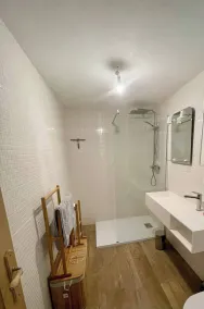 Villa with panoramic sea view, private pool and creek access - Image 3