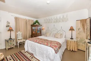Binky's Summer Afternoon Studio Bedroom Cottage by RedAwning - Image 5
