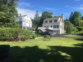 Three Schooners, an oasis just steps from downtown Boothbay Harbor - Image 5