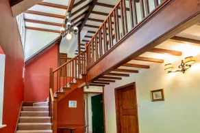 Group House With Sea-views, Veranda, No Deposit - Image 3