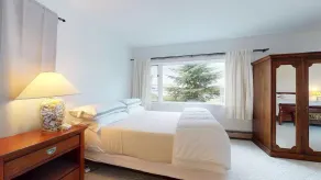 Oceanfront 4 bed, 3 bath colonial beach home, right on Casco Bay! - Image 4