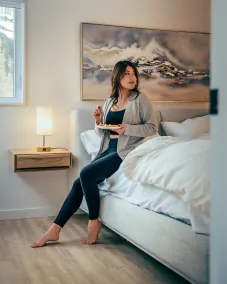 Luxury Scandinavian Retreat in Mont Tremblant with Spa - Image 4