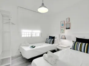 Quiet apartment between golf and sea with pool - Image 5