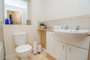 Sargeson Apartment 2bedrooms 2bathrooms free parking - Image 5