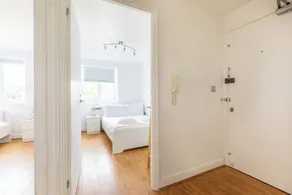 Woolwich Oasis · 2BR · 5 min to Rail · Parking - Image 5