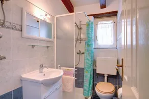 Cheap and nice holiday flat with pool - Image 2