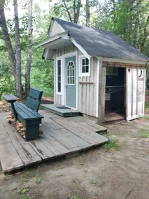 Tiny river Cabin Electricity/ heat/ shower  - Image 5