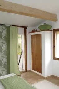 Casa da família e jardim muito arrumado, perfeito para crianças - Image 5