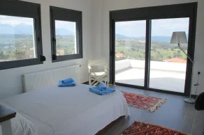 Villa Vamos - Four Bedroom Villa, Sleeps 8 - Image 5