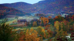 Bright's Creek Lodge - King Room- Near Tryon and TIEC & Hendersonville - Image 3