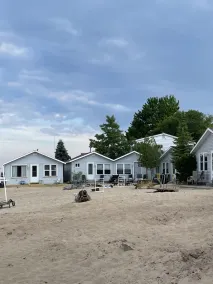 Lake Huron Beach Front Cabin for two. - Image 4