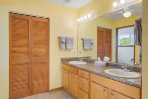 New 3 Bdrm, Large Lanai, Quiet area, Ocean Breezes, Short Walk to the Beach - Image 3