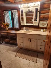 Rare relaxation in your 3-bedroom Ranch cabin - Image 3