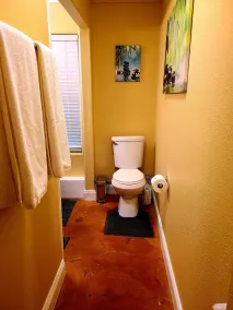 Beach Zen studio-3 miles to beach-private entrance & courtyard-pets allowed - Image 3