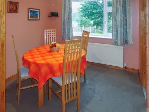 3 bedroom accommodation in Preston, near Weymouth - Image 5