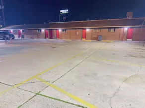 Hiway Inn - Image 3