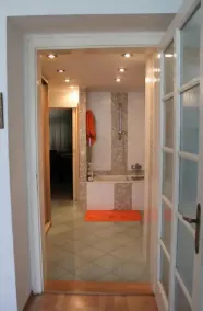 Cosy & Spacious Apartment, City Center, WiFi FREE - Image 4
