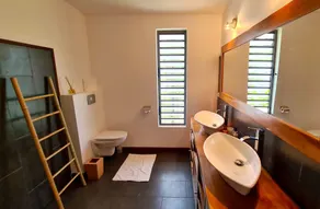 Great pool villa with very high speed Wifi, air conditioning, billiards! - Image 2