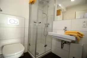 Trafalgar App. 427-56m² Ferienwohnung in Döse, strandnah, Schwimmbad und Sauna - Image 3