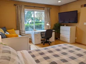 Family friendly spacious 5BR house with large backyard and kids playground - Image 5