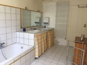 Mas mit schönem Garten und privatem Pool, der von nahem Montpellier geschützt wird - Image 2