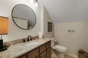 Perfect location, luxury home with breathtaking lake view! - Image 5