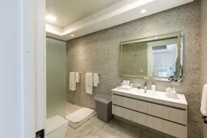 Luxury Villa close to the Beach and Marina - Image 3