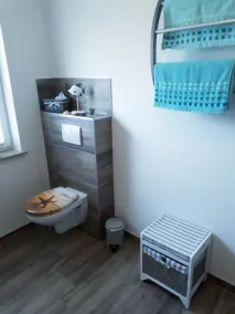 Apartamento Wiek novo edifício, centro, perto do porto, carro Stellpl. E terraço, W-LAN - Image 4
