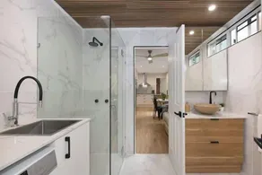 Charming 2BR Near City & Sea - Image 2