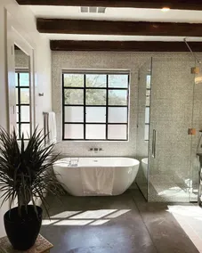 Luxury king suite downtown w/lush garden terrace - Image 2