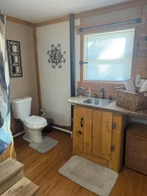 CWR Cottage - A cozy cottage in a quiet country setting - Image 4