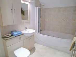 6 bedroom accommodation in Fairy Cross, Bideford - Image 3