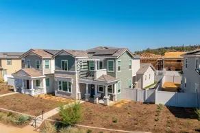 San Diego style retreat awaits you. - Image 5