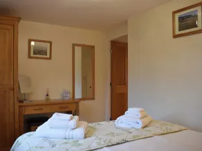 Explore North Yorkshire from this cosy, dog-friendly former stable near Thirsk. - Image 4
