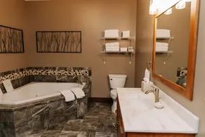 Adventure Awaits Suite: Luxury, Lodge Suite in Amish Country, Ohio. - Image 2