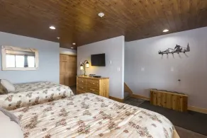 Updated Condo Near Slopes - Image 4